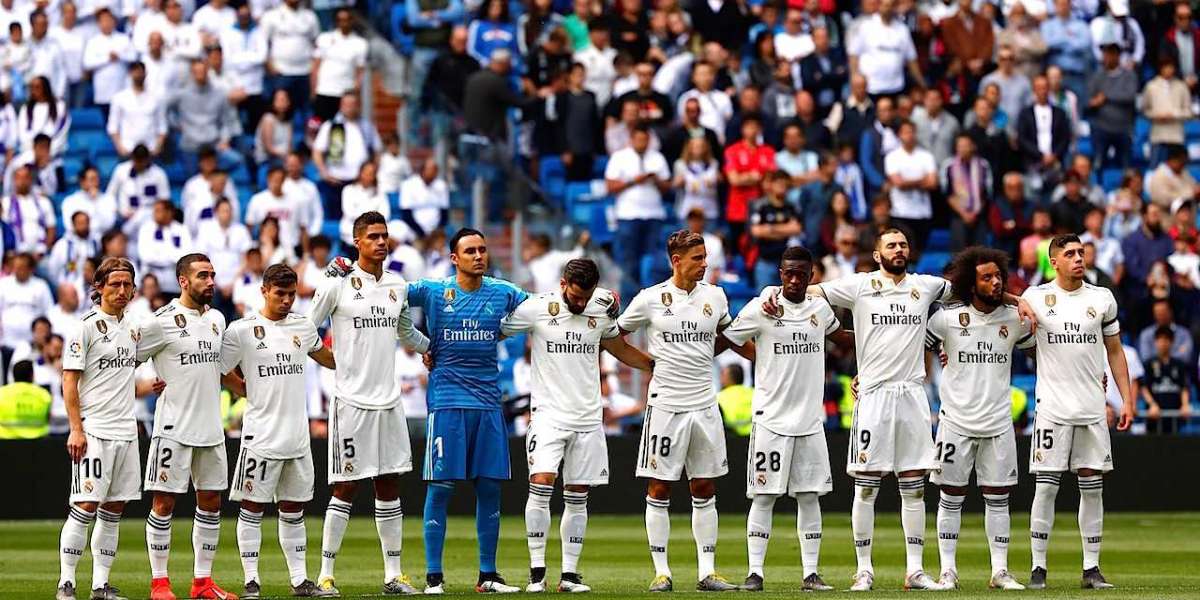 Ex-Madrid coach reveals who is the most accurate Crossbar challenge player on the team