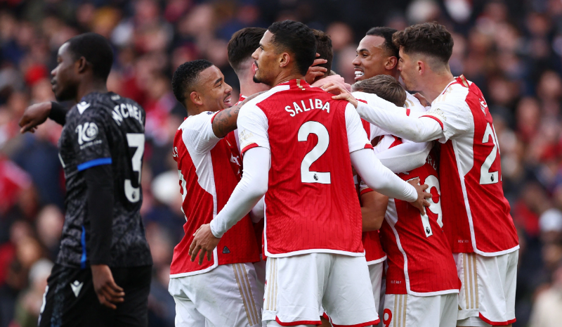 Arsenal chiêu mộ sao Serie A, Man United cản đường