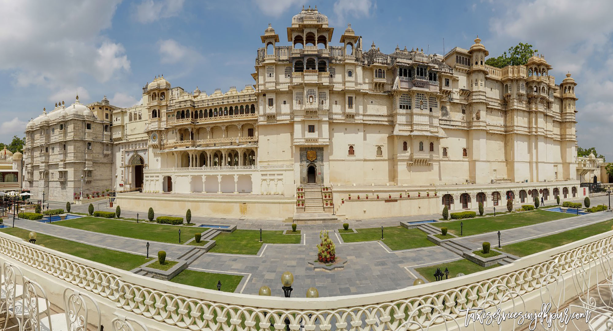 Best Taxi Service In Udaipur Rajasthan - Jodhpur Cabs