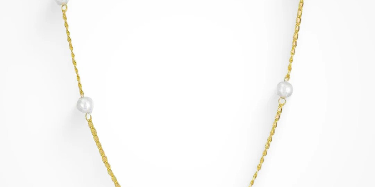 Elevate Your Style with the Lover Girl Necklace: A Modern Twist on Classic Elegance