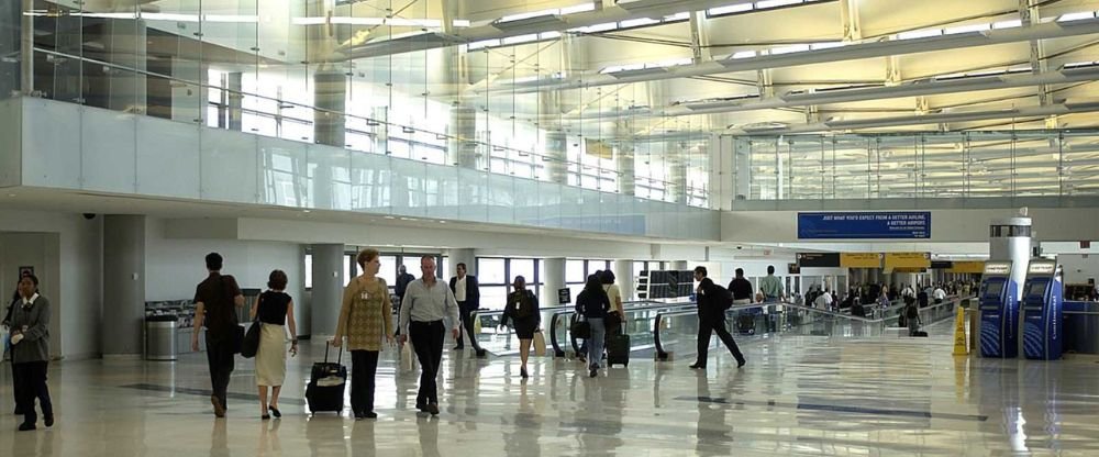 Guide to Spirit Airlines Newark Terminal: Facilities and Tips